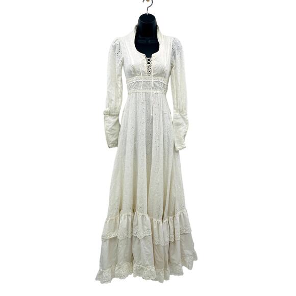 Gunne Sax Vintage Eyelet Prarie Lace Up Long Sleeve Dress